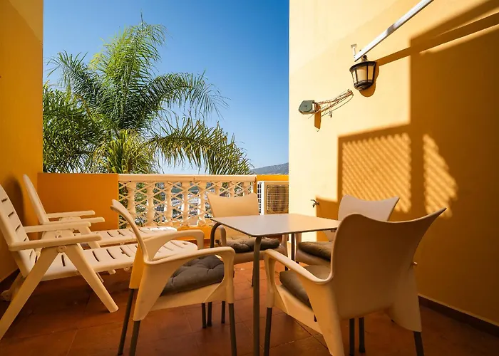 Cuatro Horizones * Costa Adeje (Tenerife)